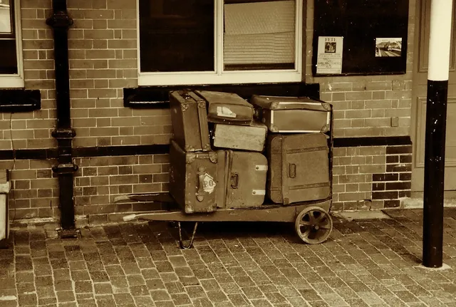 Battista wheeled trolley front view